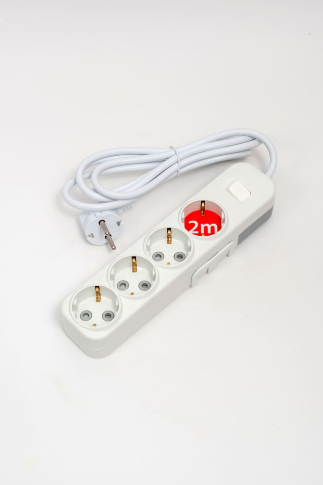 Удлинитель с/з 4вх с защитными шторками с включателем ELBI Myra 527-010202-412